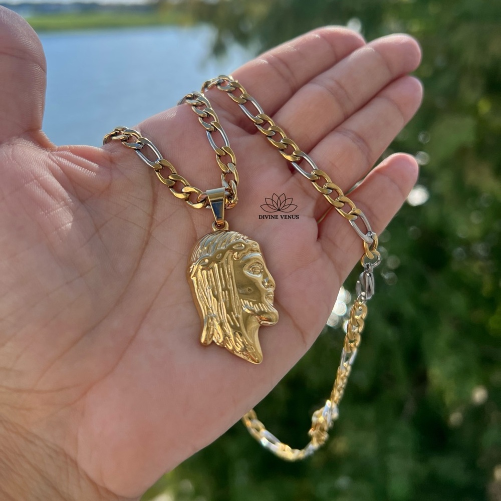 Jesus Christ Pendant Necklace | Dual Color Stainless Steel Necklace | Messiah 🙏🏼